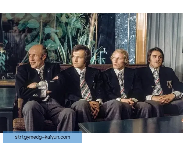 贝肯鲍尔防守艺术：现代足球战术演变中的重要战略启示